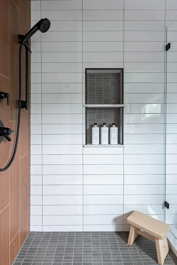 Should Your Bathroom Countertops Match the Floor